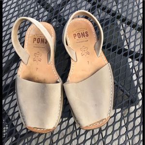 Avarcus pons taupe sandals 7